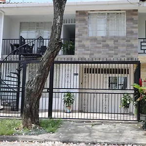 apartaestudio-moderno-en-cali-1.cali-hotels.com/